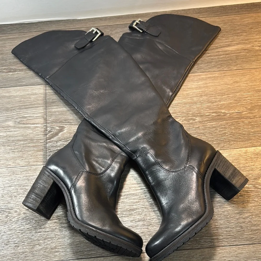 Donald J Pliner Black Leather Knee-High Boots woman’s 9:5 (s22)